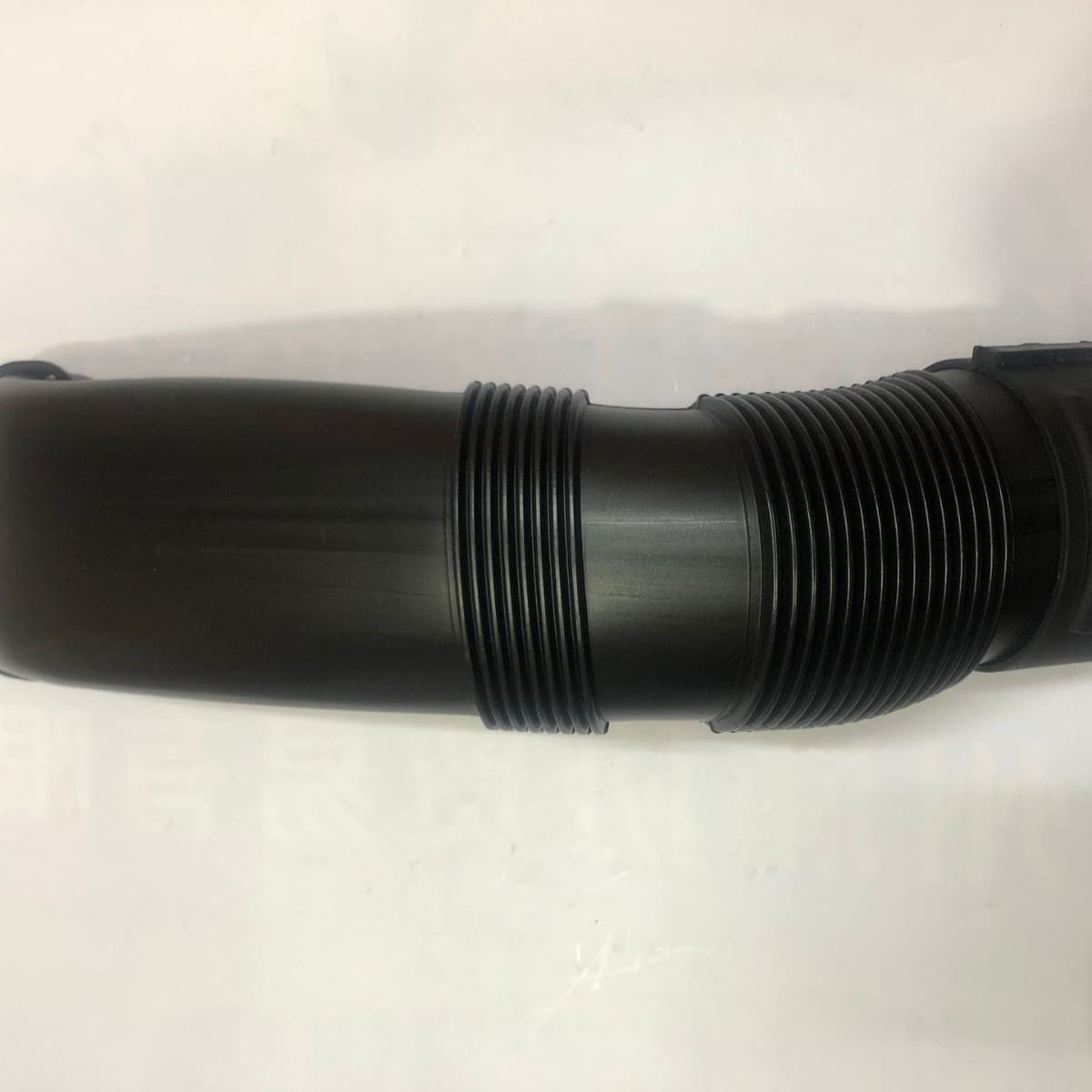 Factory Wholesale BMW Air Duct / Intake Pipe for BMW Auto Parts 13717624210