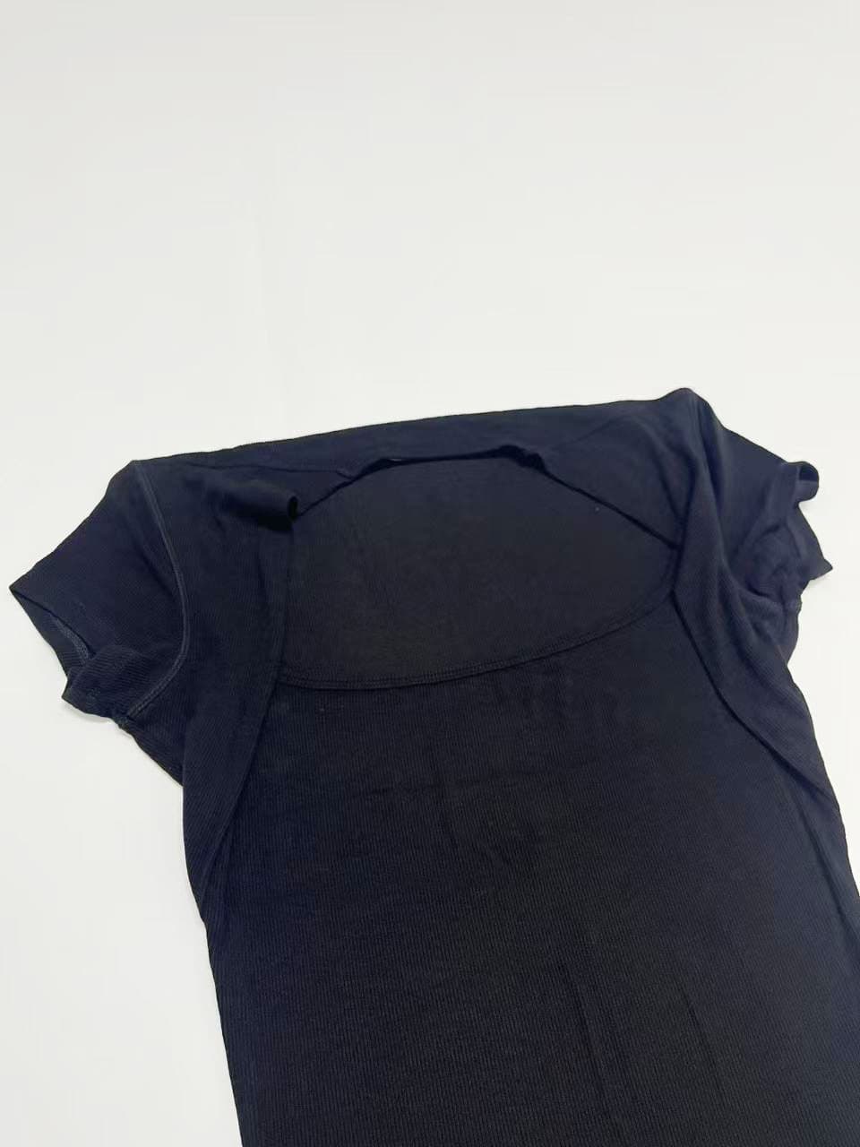 Factory Supply Classic “Fake Two-Piece” Short-Sleeve T-Shirt with Sleeve Cuffs, Black/Coffee Color
