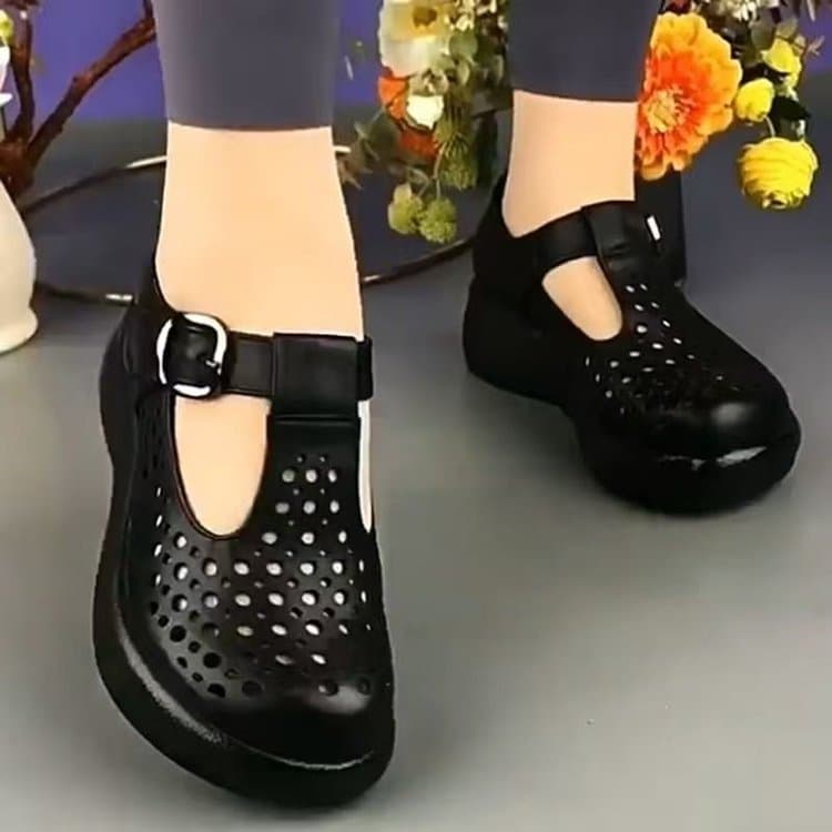 Mesh single shoes, soft leather Roman sandals, women's summer hollowed-out breathable perforated shoes, non-slip soft sole, middle-aged and elderly mothers' shoes