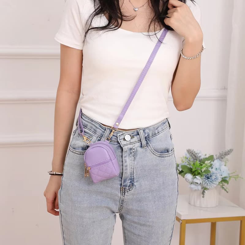 Mini crossbody backpack, small and exquisite PU quilted coin purse, new style, source factory wholesale.
