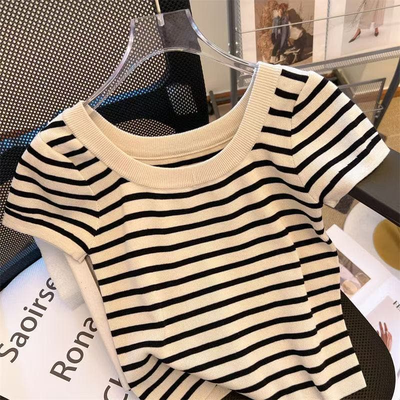 Black and white striped short-sleeved T-shirt with straight shoulders, summer style, thin, French-style high-end knitwear, petite women's top.