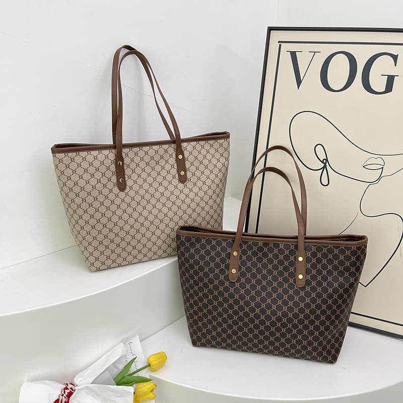 Simple and stylish large-capacity tote bag for women, 2026 early spring new trend, commuter large-capacity handbag and shoulder bag