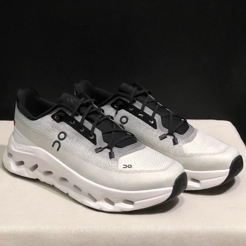 On Running Cloudtilt Lightweight Cushioned Sports Running Shoes for Men and Women