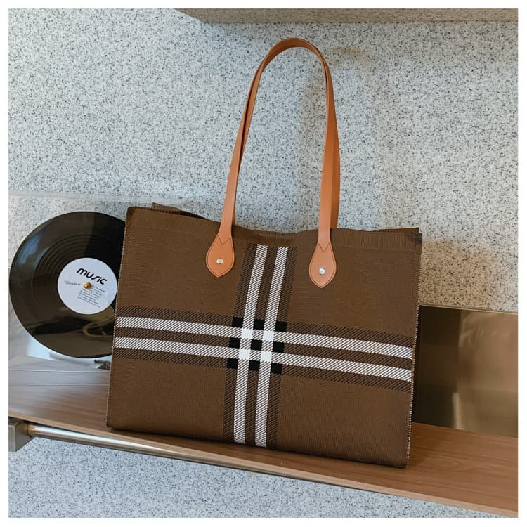 Fashion Luxury Large Bag for Women New Premium Large Capacity Tote Commute Shoulder Handheld Bag