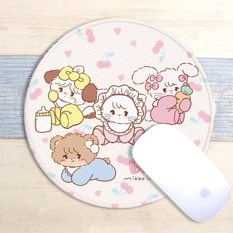 Cute Round Mouse Pad with Unlocked Edge, mikko Illustrations