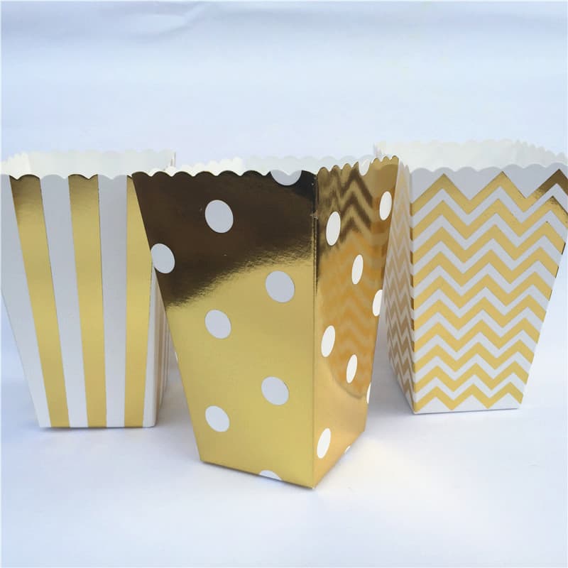In stock striped popcorn boxes, European and American style creative disposable chicken popcorn boxes, birthday party snack packaging boxes.