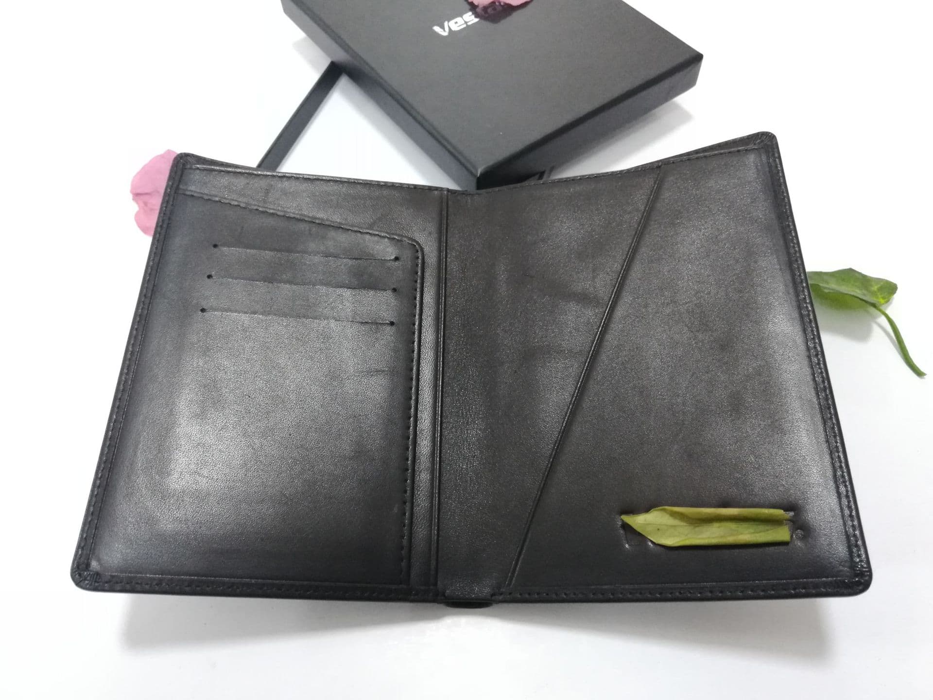 Shanghai Genuine Leather Wallet Passport Card Holder Manufacturer Business Gift Cowhide Wallet Bank Card Holder Passport Cover
