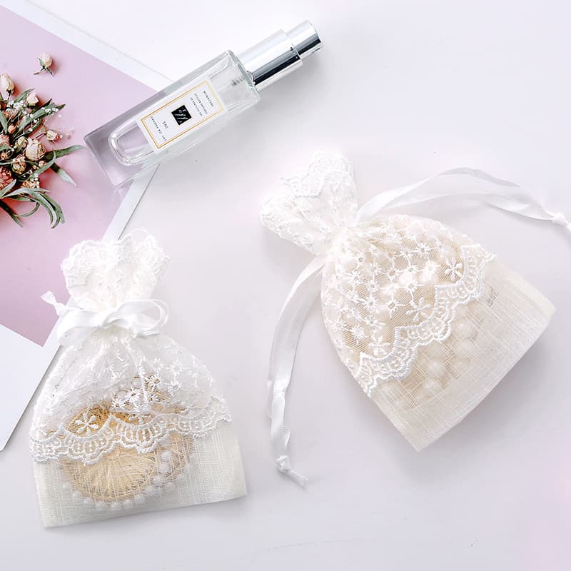 New style drawstring white starry lace bag, in stock, slub yarn jewelry gift bag, lace storage bag.