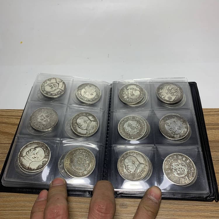 Antique Silver Dollar Coin Set, Zhongyuan Zhongyuan 60 Different Copper Coins in One Book, Booklet Color Shipped Randomly