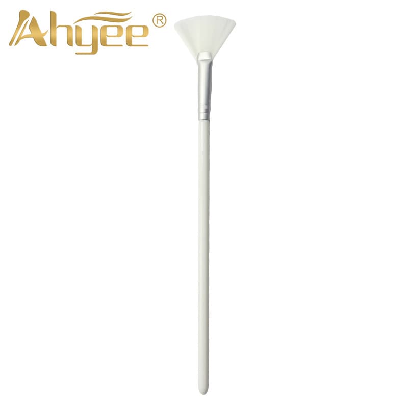 Factory Direct Sales Single Small Facial Mask Brush Beauty Tool White Plastic Handle Fan-Shaped Brush Fruit Acid Essence Brush Makeup Brush