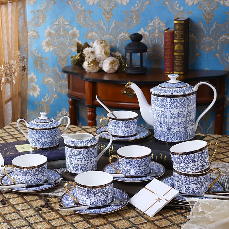 European Blue Hook Rattan 15-Piece Coffee Set Afternoon Tea Bone China Coffee Cup Floral Tea Set Gold Rim Ceramic Set