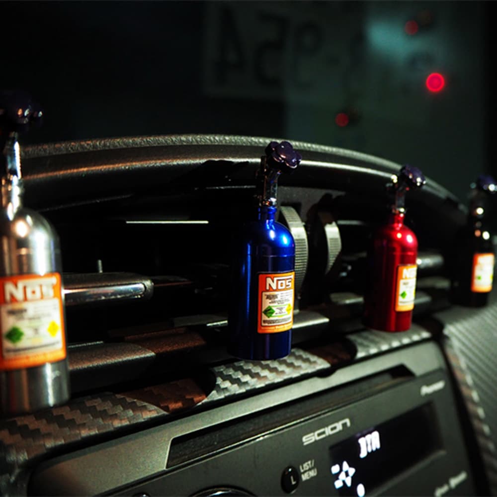 Hot Selling Car Perfume Diffuser NOS Nitrous Bottle Car Aroma Air Vent Hanger Wholesale Stock