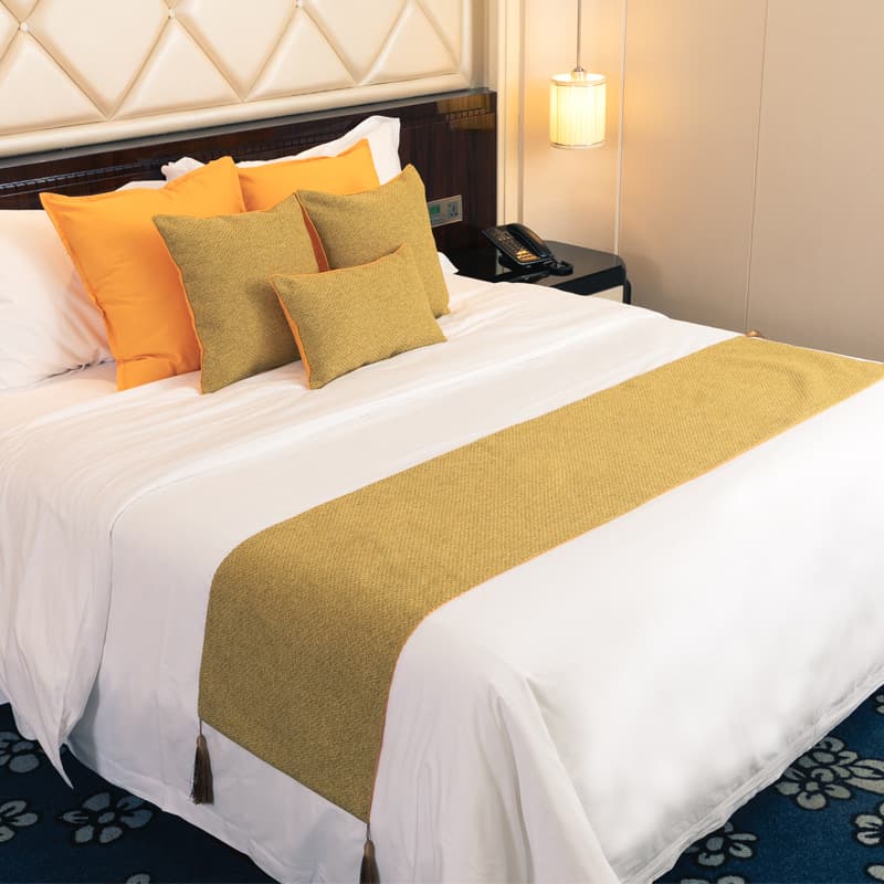 Nordic Modern Minimalist Solid Color Hotel Bed Runner and Pillow Set, Homestay Plain Double-Sided Dual-Use Bed Throw