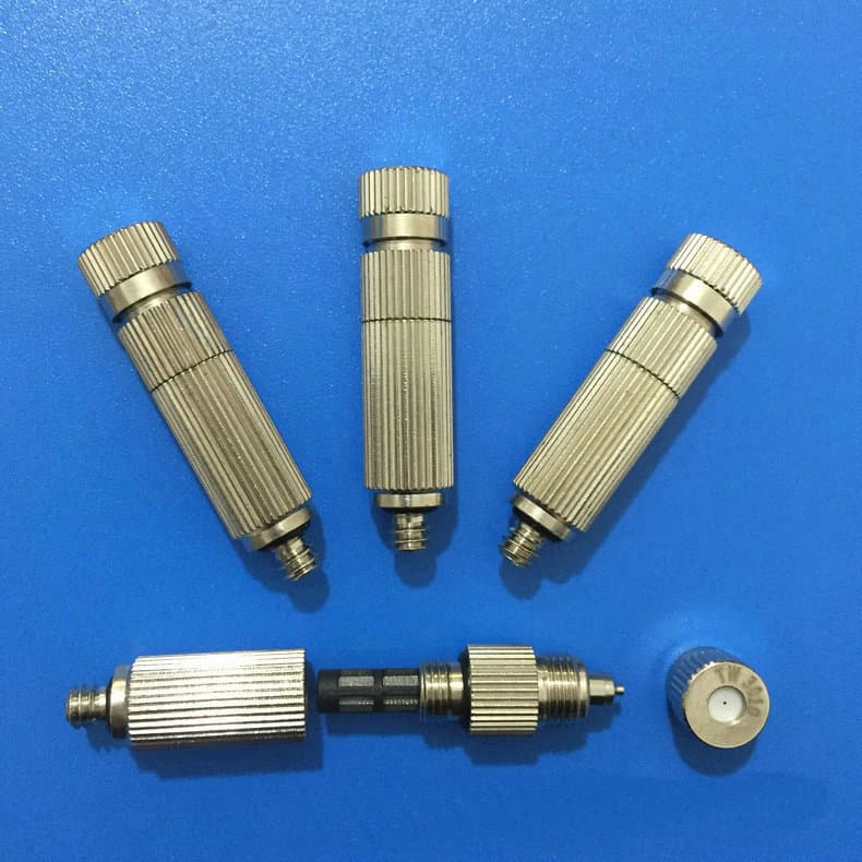 High-pressure micro mist fine mist nozzle, high-pressure ceramic atomizing filter nozzle three-section, greenhouse spraying low-pressure atomization.