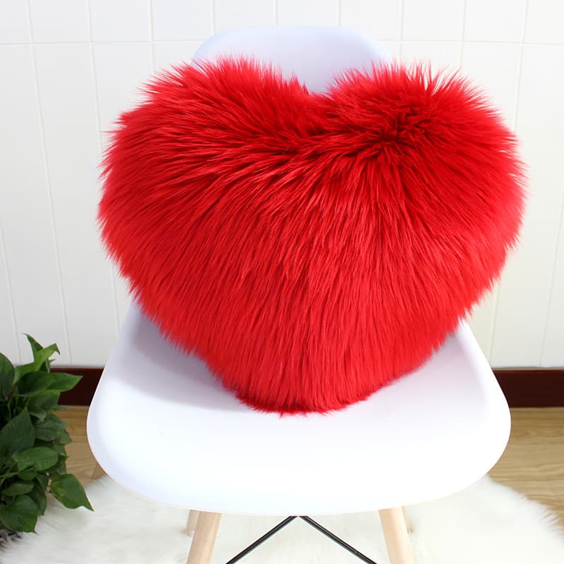 Cross-border wholesale long plush throw pillow heart-shaped cushion love pillow cover solid color wool fleece sofa waist pillow cover