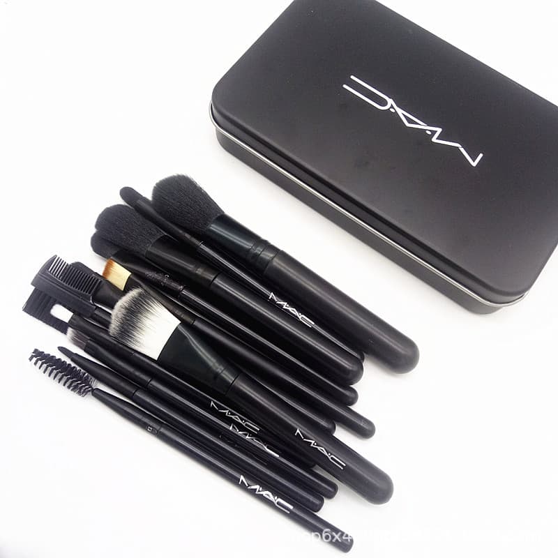New MA Makeup Brush Set 12-Piece Iron Box Set Blush Eyeshadow Foundation Brush Plastic Handle Makeup Brushes