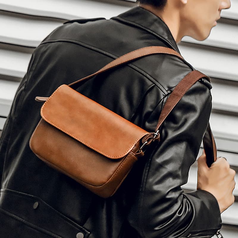 Japanese Style Men's Small Crossbody Chest Bag New Version Pu Leather Single Shoulder Bag Guangzhou Leather Goods Factory Direct