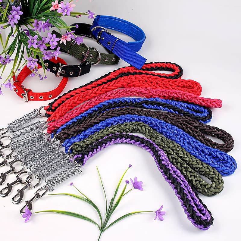 Pet Woven Leash Dog Leash Spring Leash with Buffer Short Dog Rope Pet Supplies Wholesale