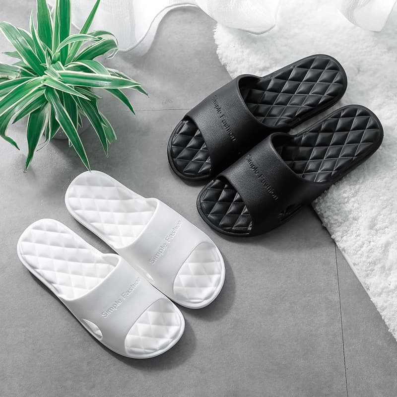 Unisex Breathable Home Slippers Summer Indoor Anti-Slip Soft Bottom Bathing Outdoor Wearable Couple Slippers Slip-On Sandals