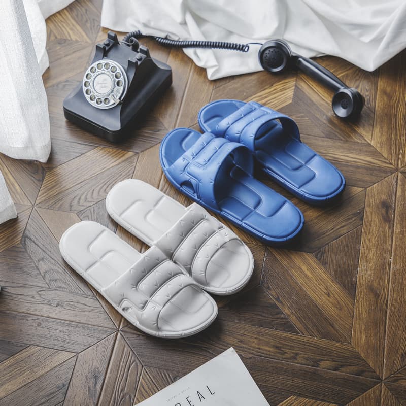 Extra Large Men's Summer Sandals, Lightweight Soft Sole Non-Slip Wide Fit Slippers for Home Bathroom