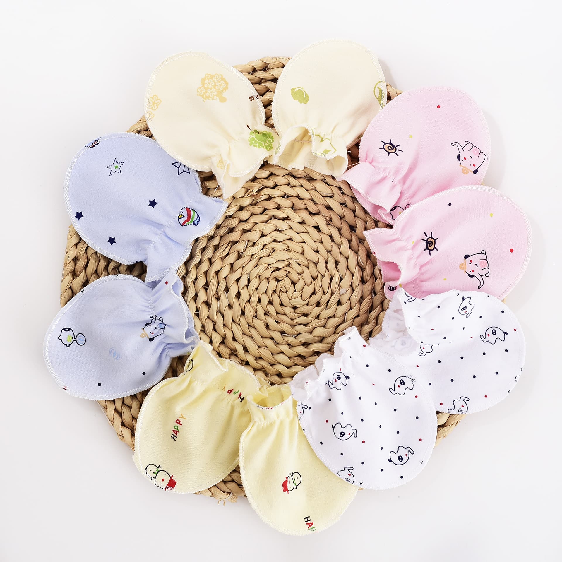 Baby anti-scratch gloves, cotton protective gloves, maternity and infant products, cute baby anti-scratch gloves, manufacturer wholesale.