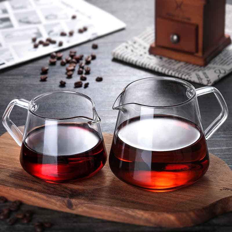 Hand Drip Coffee Sharing Carafe, Home Use High Borosilicate Heat-Resistant and Explosion-Proof Glass Drip Filter Sharing Pot, Thickened Version