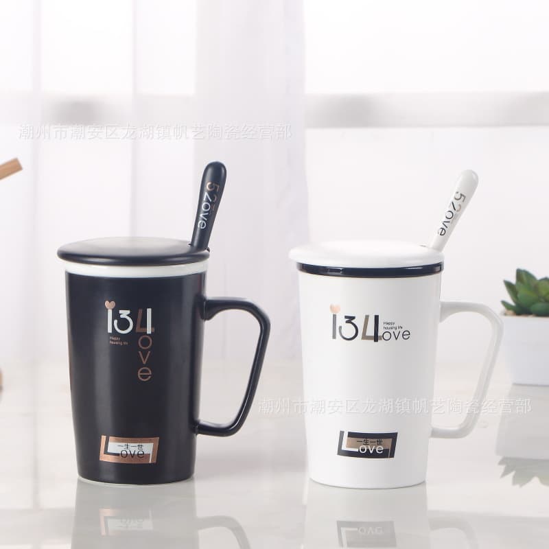 New Creative Couple Ceramic Mug with Lid and Spoon Black and White Forever Love Mug Custom Logo Practical Gift Cup