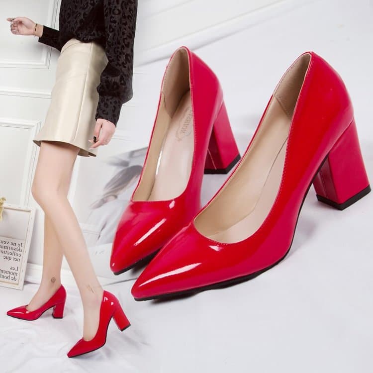 2017 New Low-Top Work Women's Shoes Autumn Corrected Leather Chunky Heel Solid Color PU Vamp Pointed Toe High Heel Women's Shoes