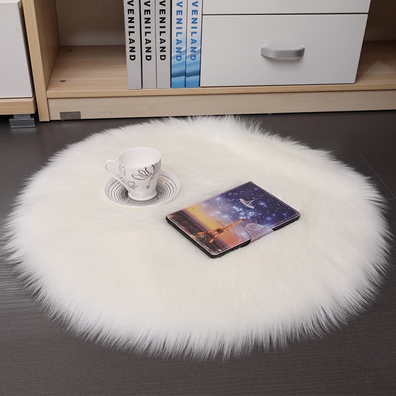 Long Plush Carpet Rug for Home Use, Full Coverage Foot Mat, Sheepskin Round Bedroom Carpet, Customizable