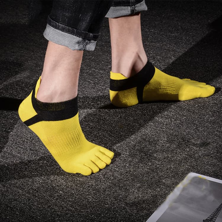 Factory Wholesale Men's Five-Toe No-Show Socks, Spring/Summer/Autumn Cotton Socks Sports Mesh Solid Color Individually Packaged Split-Toe Socks