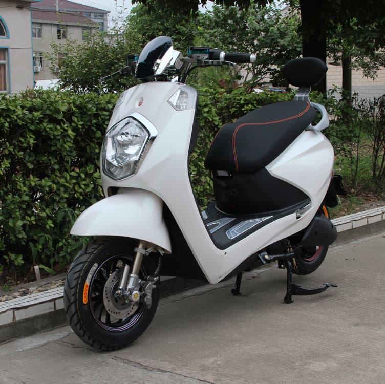 European and American Export Diamond Electric Scooter Electric Motorcycle Lightweight Adult Electric Scooter for Women Factory Direct Supply in Stock