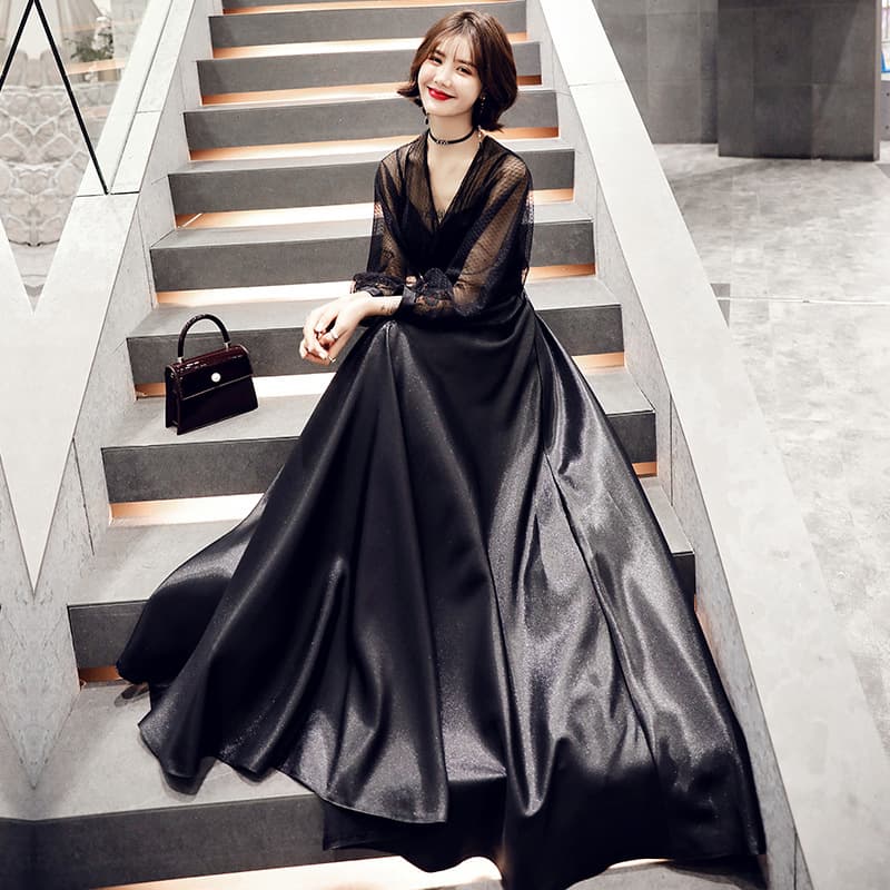 Elegant Long-Sleeve Black Evening Gown for Women's Birthday Party Hostess Dress, Slimming Floor-Length Formal Dress