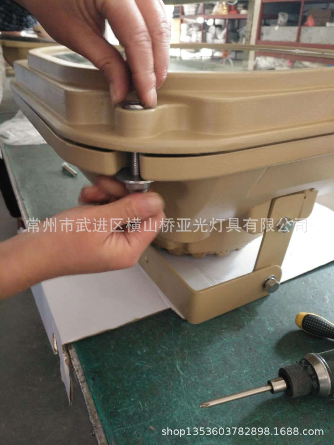 Factory Supply Industrial Warehouse Use Industrial Light Maintenance-Free Floodlight LED Ceiling Light Square Induction Lamp
