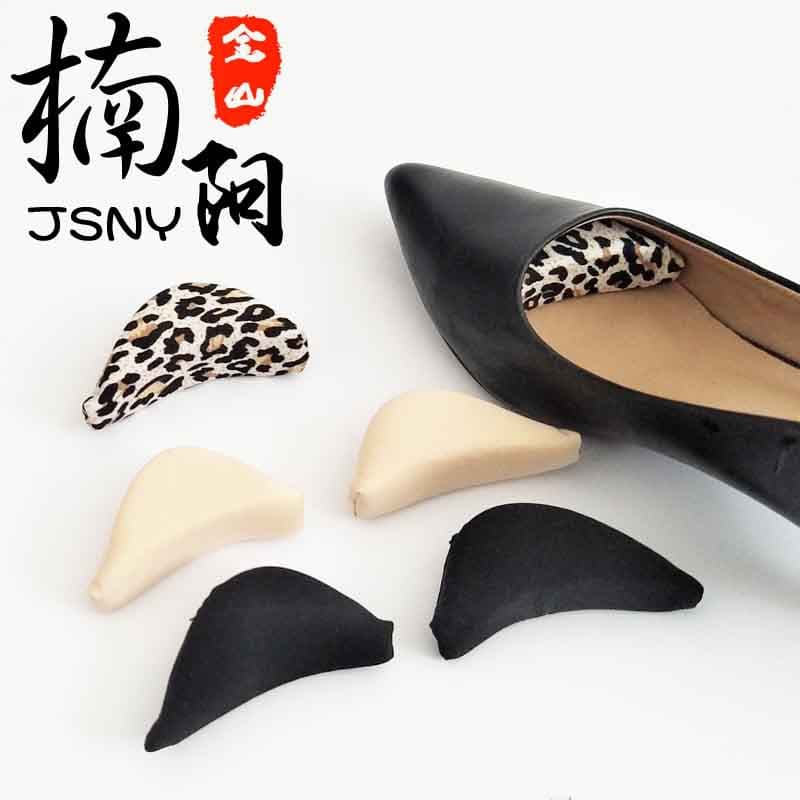 Sponge toe inserts for sweat absorption and size adjustment, prevents rubbing and pushes toes forward in high heels.