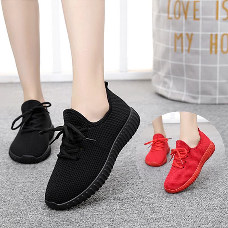 Old Beijing Women's Cloth Shoes Casual Sports Flat Shoes Breathable Anti-slip Soft Bottom Black Work Dance