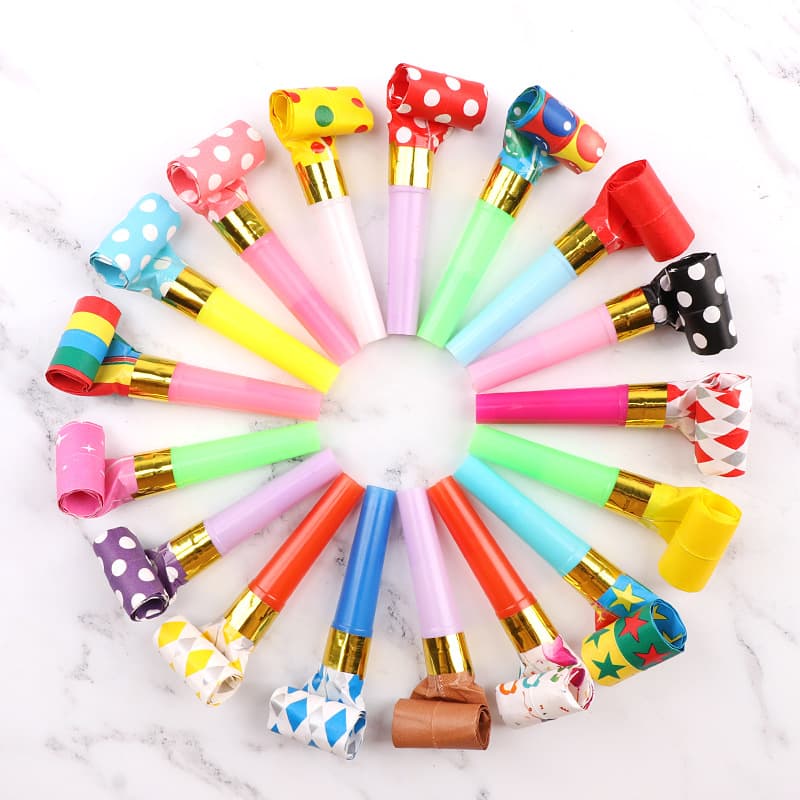 Manufacturer wholesale of blowout dragon whistles for cheerleading, birthday parties, long-nose whistles, and festive cheering props