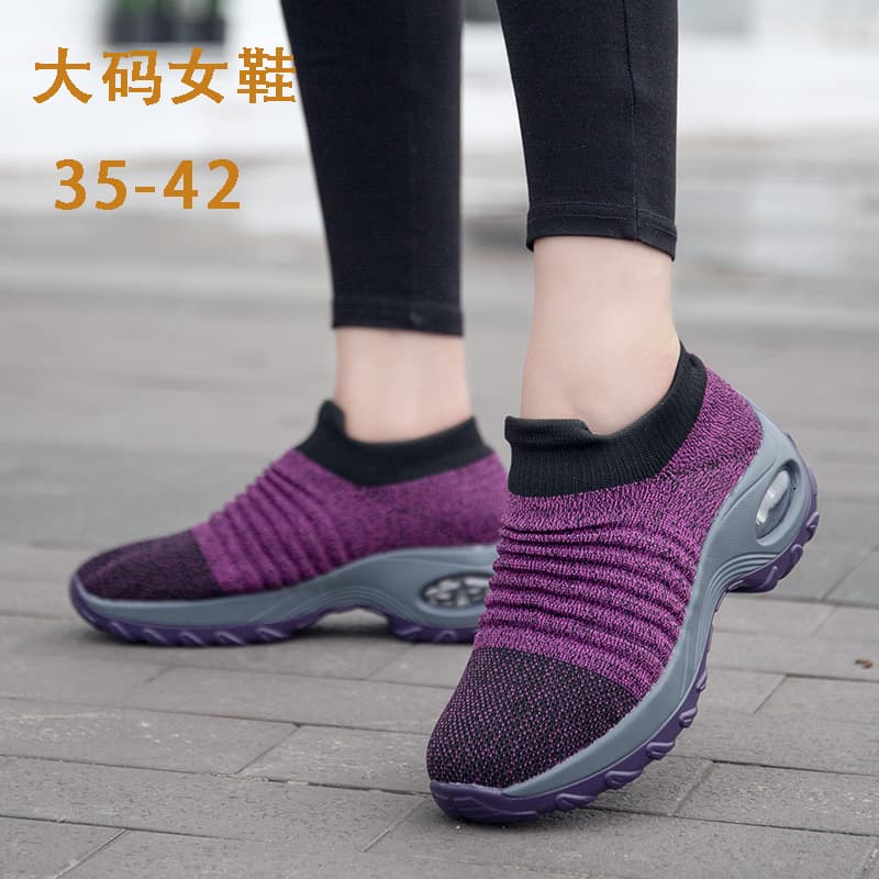 Cross-Border Hot Selling Large Size Women's Air Cushion Flyknit Sports Shoes Slip-On Fashion Wobble Shoes Casual Sock Shoes