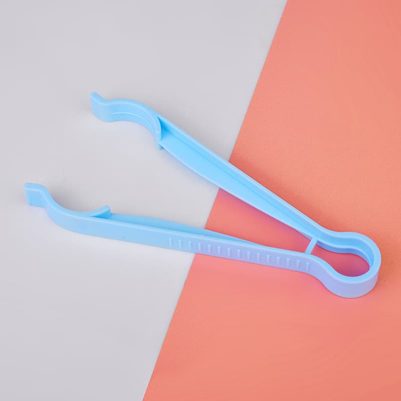 Factory Direct Multi-Function Baby Anti-Slip Anti-Scald Bottle Tongs Safe Sterilization Bottle Clamp PP Bottle Tongs