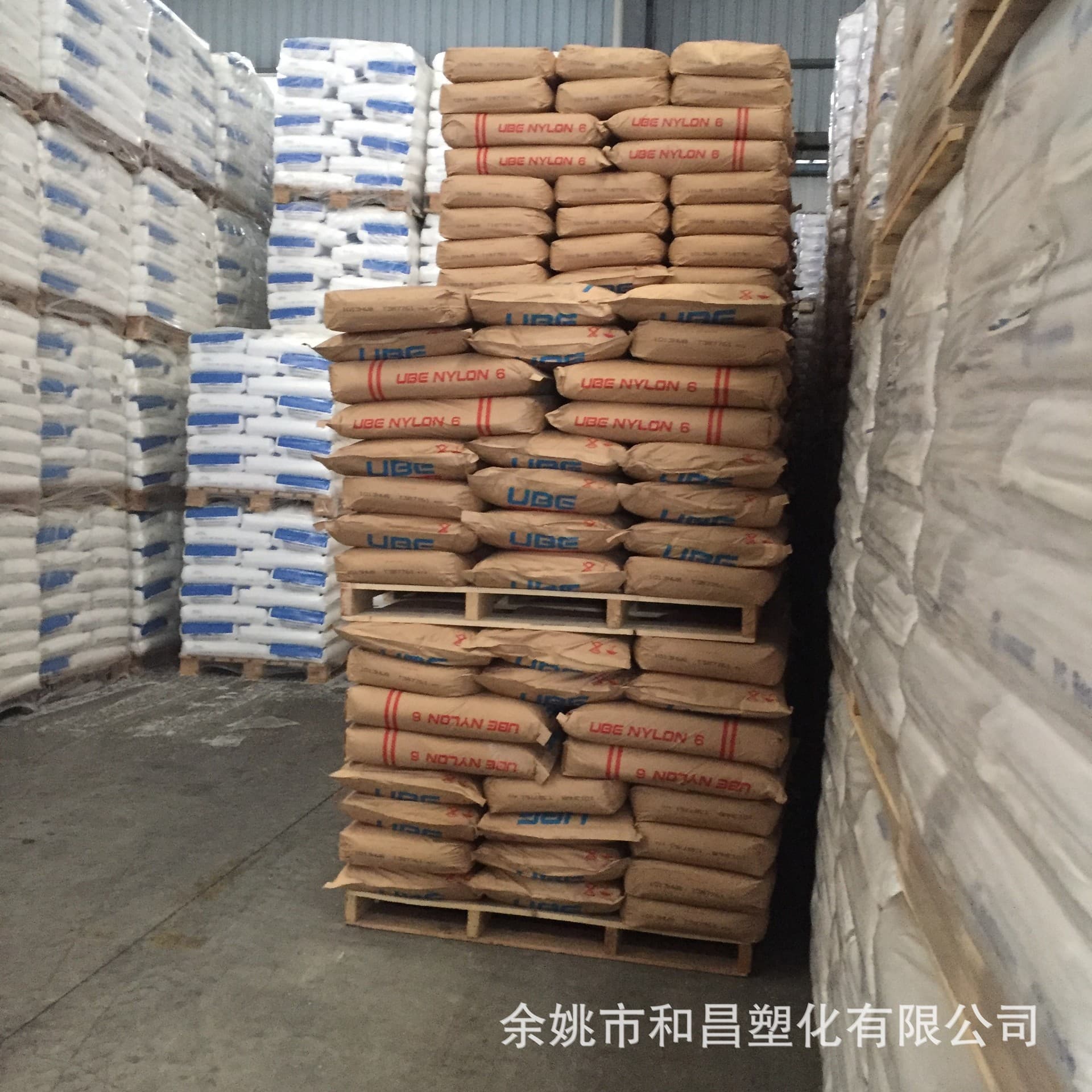 Black PPS plastic enhanced 40%, high-temperature resistant, high rigidity, high impact resistance, eco-friendly and recyclable, available in stock at preferential prices.