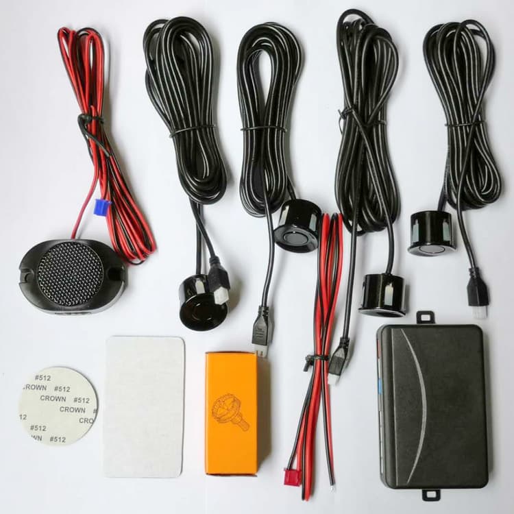 Mesh-type reversing radar with buzzer sound; no display; sensitivity adjustable.