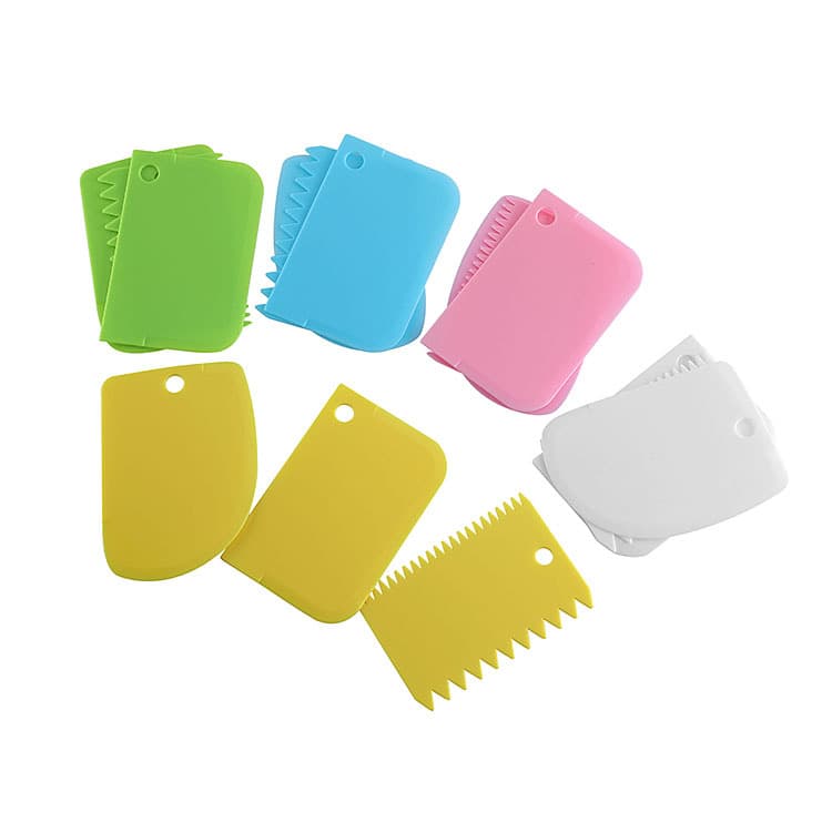 Plastic Baking Scraper Icing Tool Cake Cream Spatula 3-Piece Set Baking Mold Kitchen Supplies