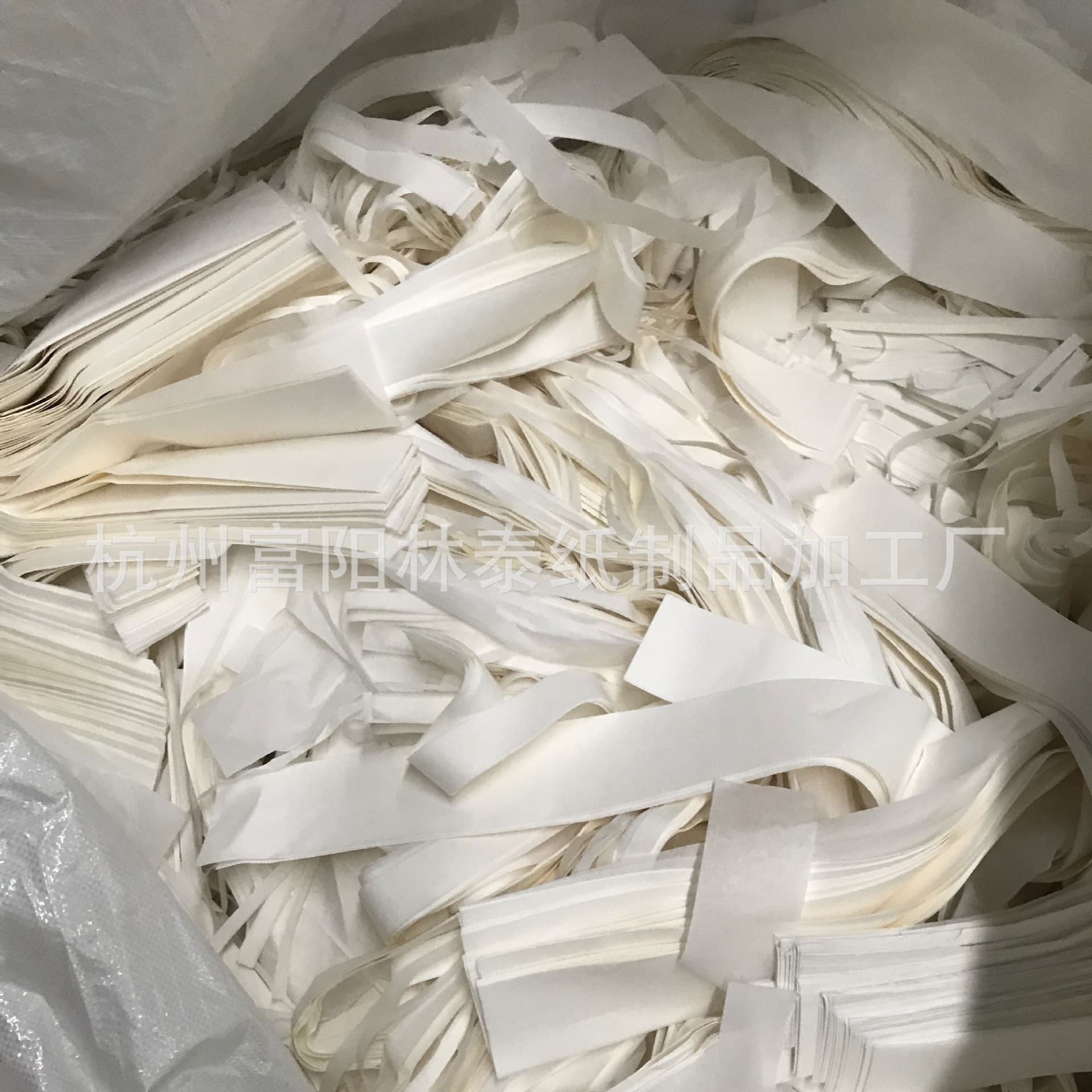 [Factory direct sales] Whole wood pulp medium-long fiber stainless steel white cowhide waste paper sold at low price and high quality