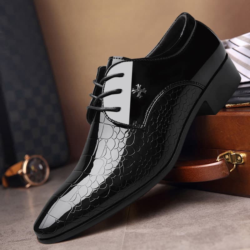 Men's Winter New Leather Shoes Business Formal Shoes Large Size Wedding Shoes Drop Shipping