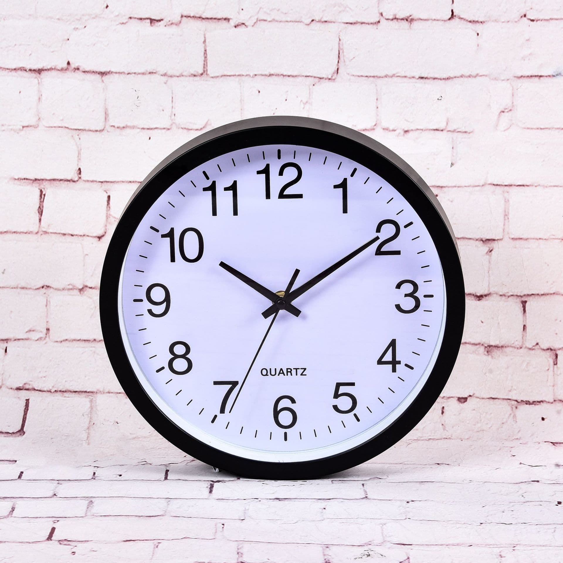 10-inch Plastic Solid Color Frame Round Silent Wall Clock for Office/Home/Living Room Custom Logo Available