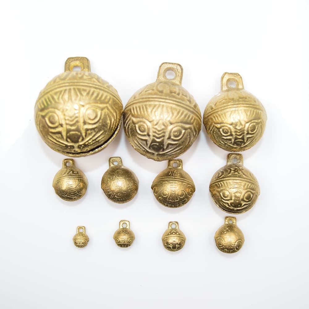 Factory wholesale direct supply copper bells copper tiger head bell pet bell dog cat tiger mouth bell cow sheep horse bell ancient method