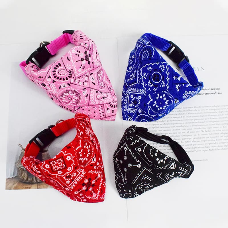 Manufacturer Wholesale Pet Saliva Towel Polyester Printed Triangle Scarf Small Dog and Cat Retractable Collar Triangle Towel