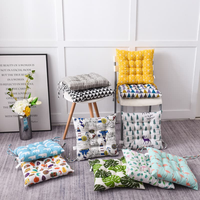 Summer thickened cotton and linen square cushions are suitable for all seasons classroom student stool butt cushions, breathable and comfortable