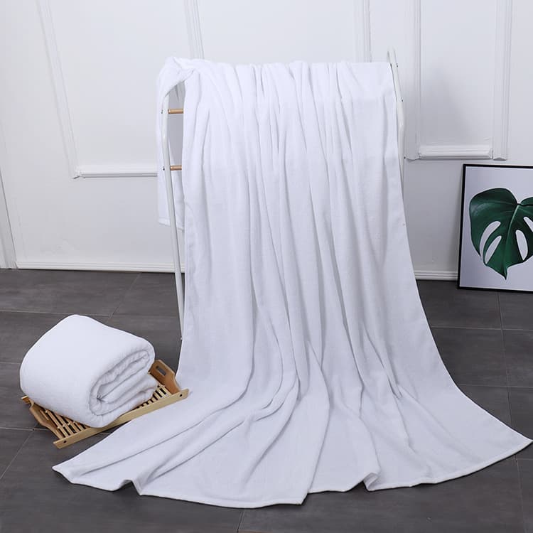 Wholesale white bath towels for hotels, guesthouses, and clubs, thickened absorbent soft cotton adult bath towels, large white towels