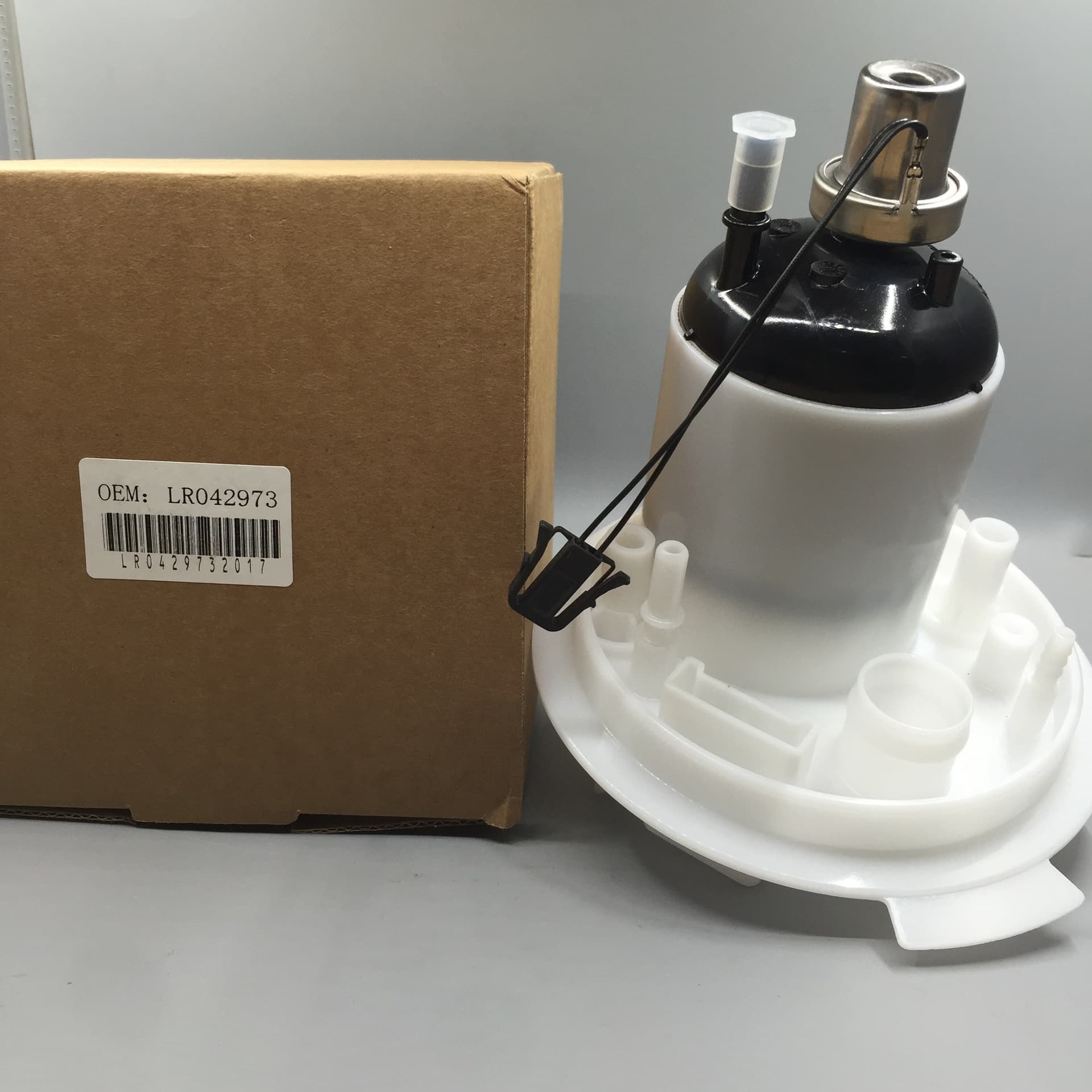 DAIK Supplies Built-in Fuel Filter LR042973