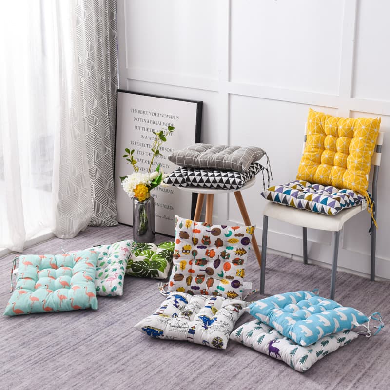 Summer thickened cotton and linen square cushions are suitable for all seasons classroom student stool butt cushions, breathable and comfortable